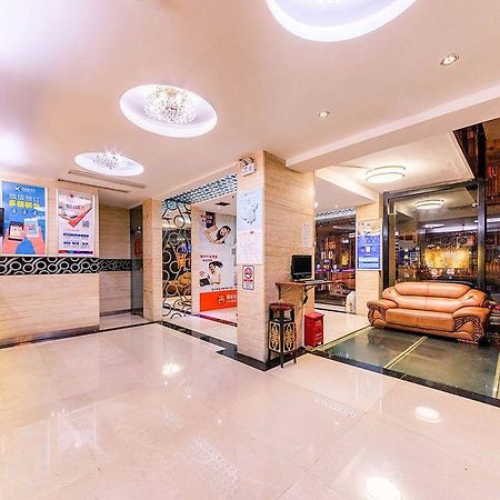 Отель Kaiserdom Zhonghua Plaza Гуанчжоу Экстерьер фото